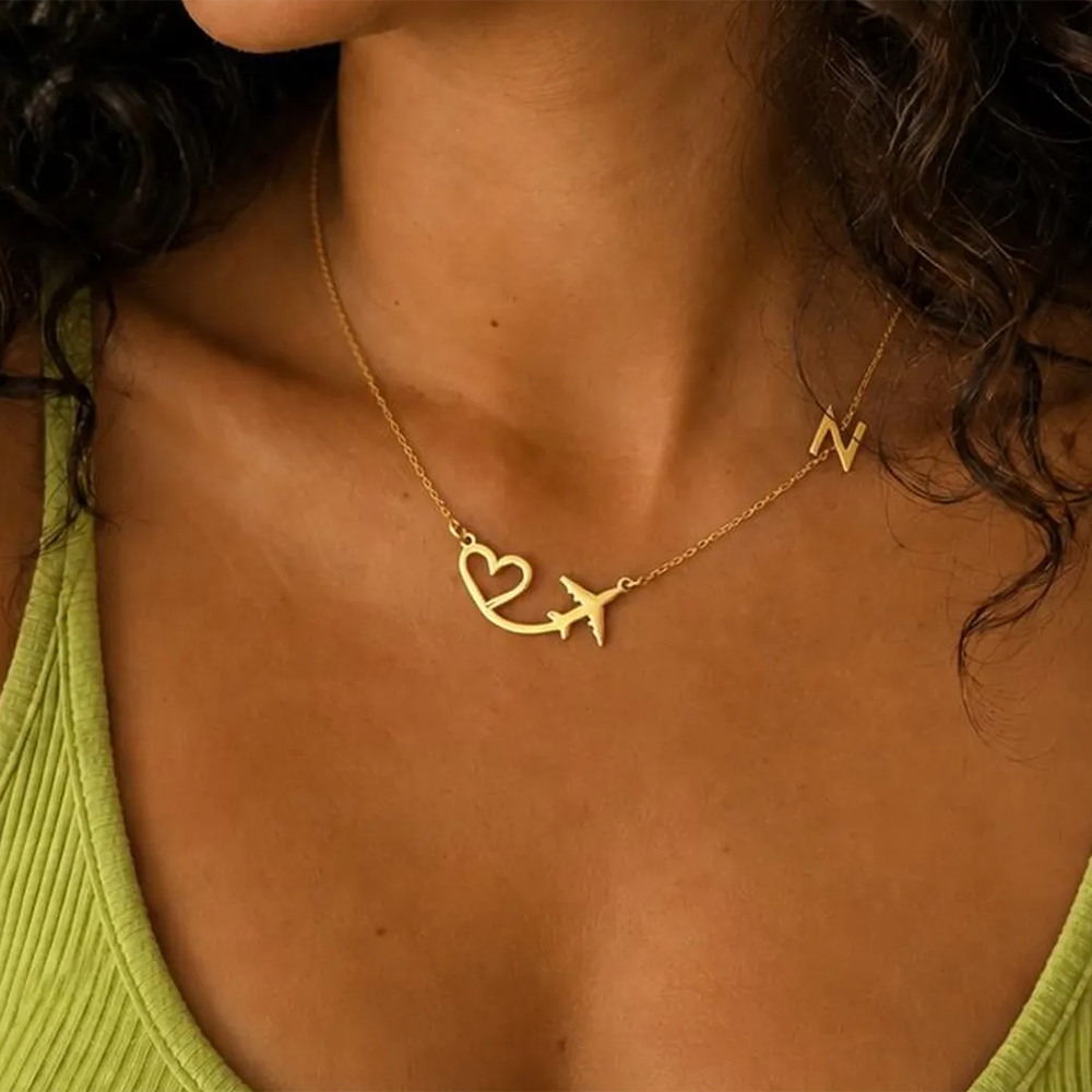 Women Fashion Names - Collar con colgante de avión y