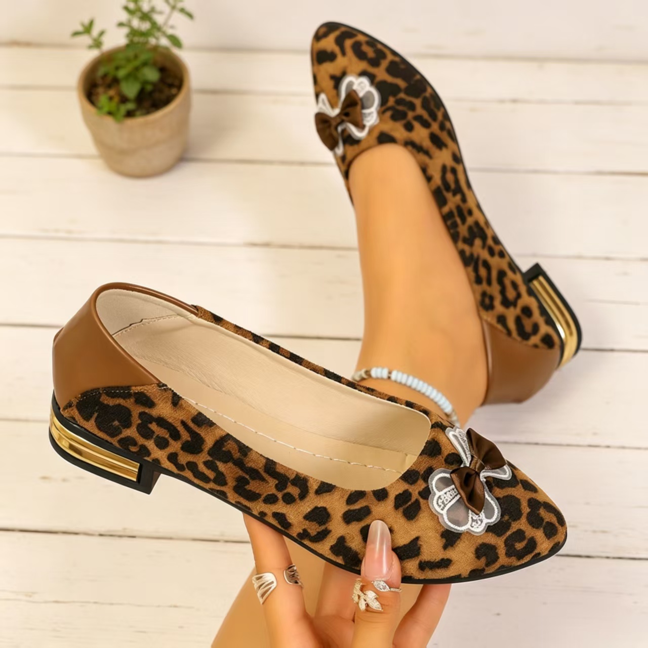 Women'S Fashion Shoes - Zapatos de tacón bajo con punta